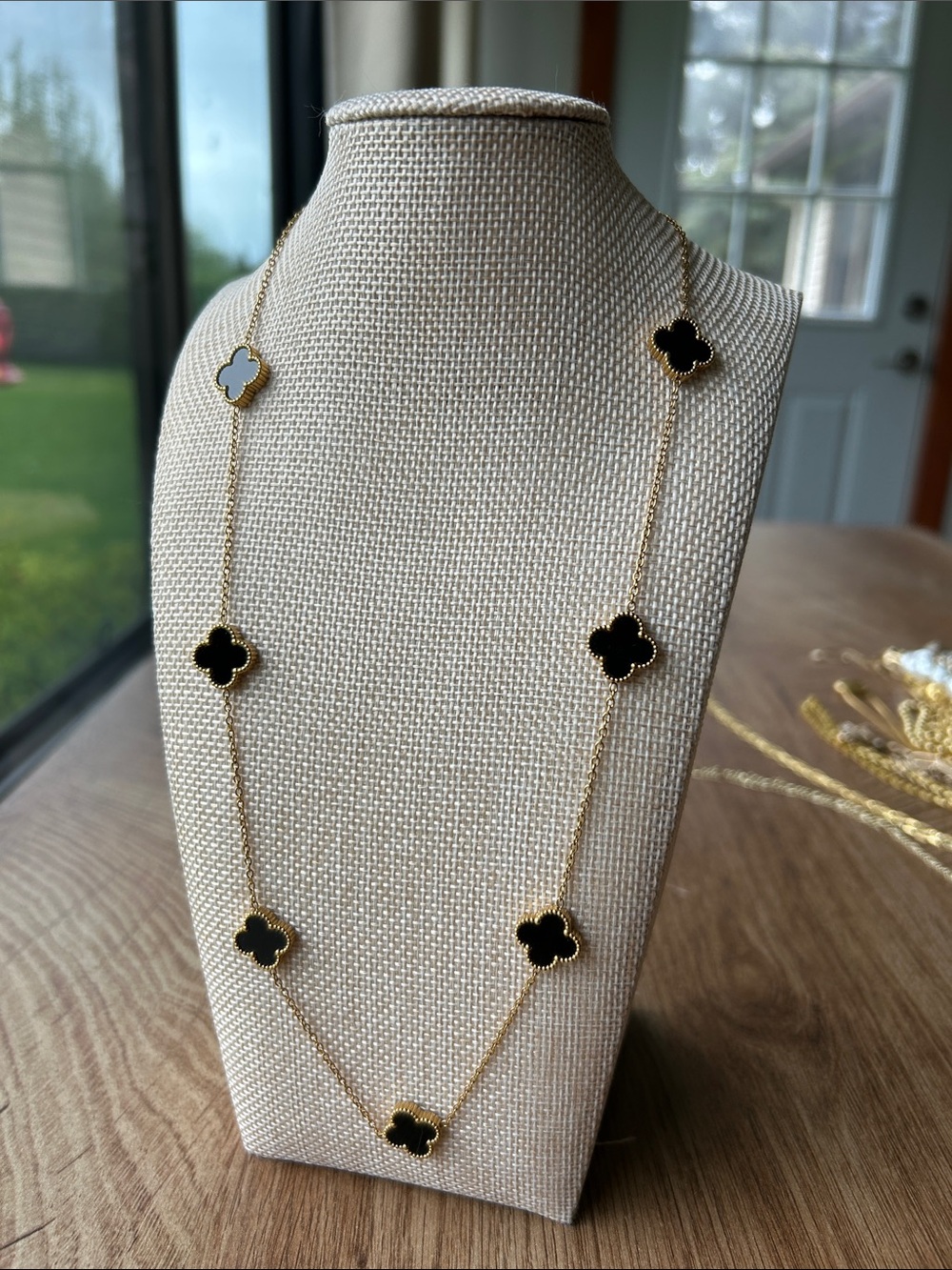 Gold Long Clover Pendant Necklace NWOT